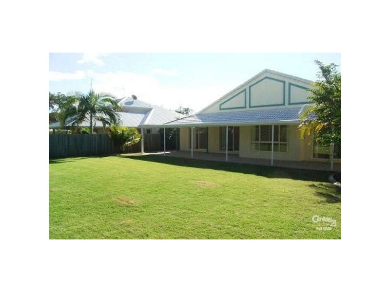 19 Friarbird place, Twin Waters QLD 4564