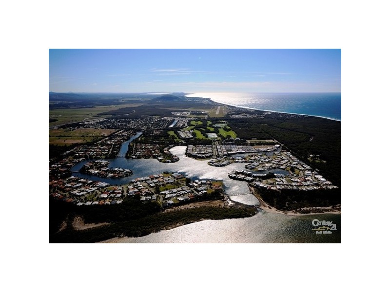 19 Friarbird place, Twin Waters QLD 4564