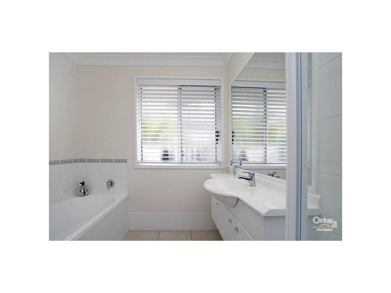26 Karinya Place, Twin Waters QLD 4564