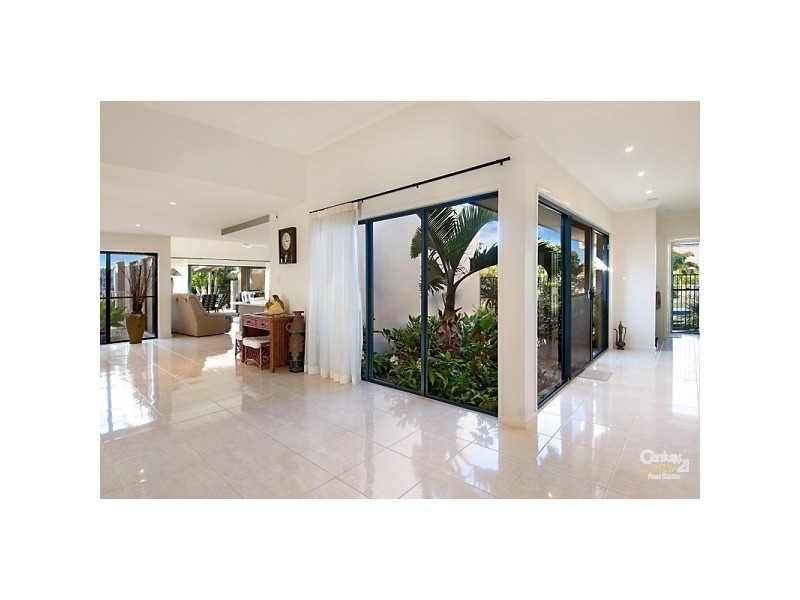 43 Baywater Drive, Twin Waters QLD 4564