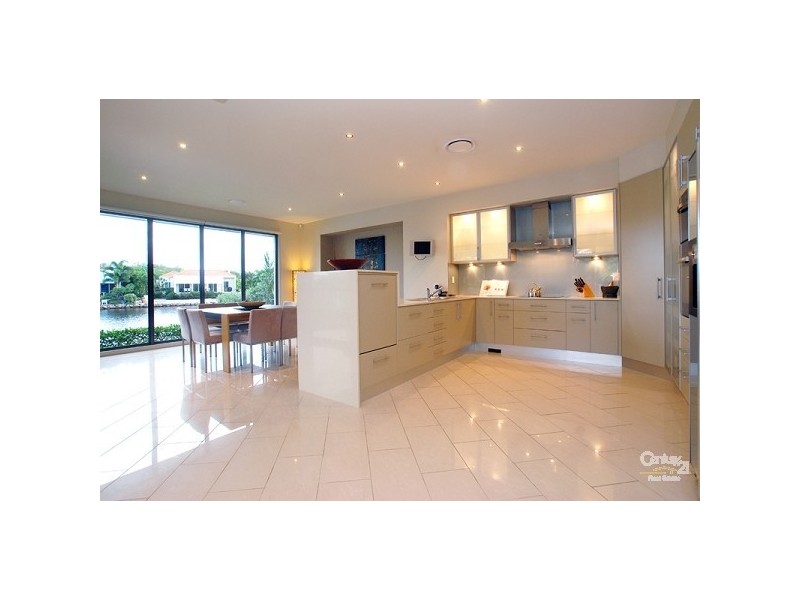24 Karinya Place, Twin Waters QLD 4564