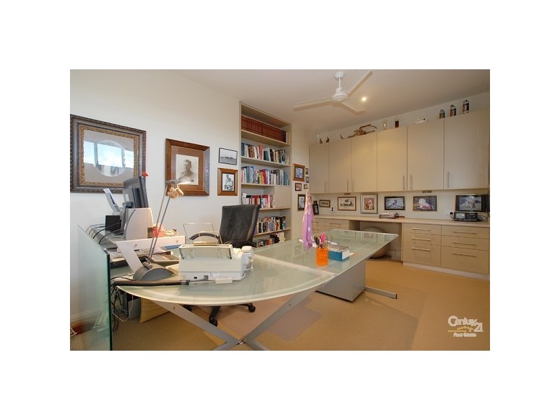 24 Karinya Place, Twin Waters QLD 4564