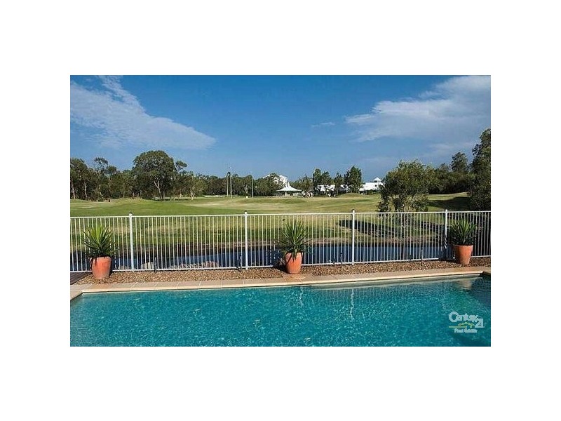 33 Hetherington Drive, Twin Waters QLD 4564