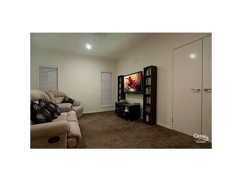 33 Hetherington Drive, Twin Waters QLD 4564