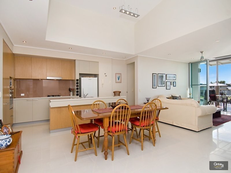 8/20 Anchorage Circuit, Twin Waters QLD 4564