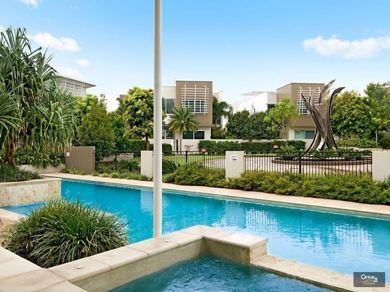 8/20 Anchorage Circuit, Twin Waters QLD 4564