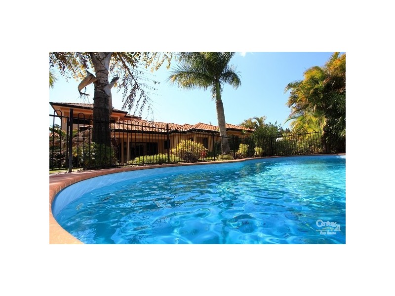 2 Esperance Drive, Twin Waters QLD 4564