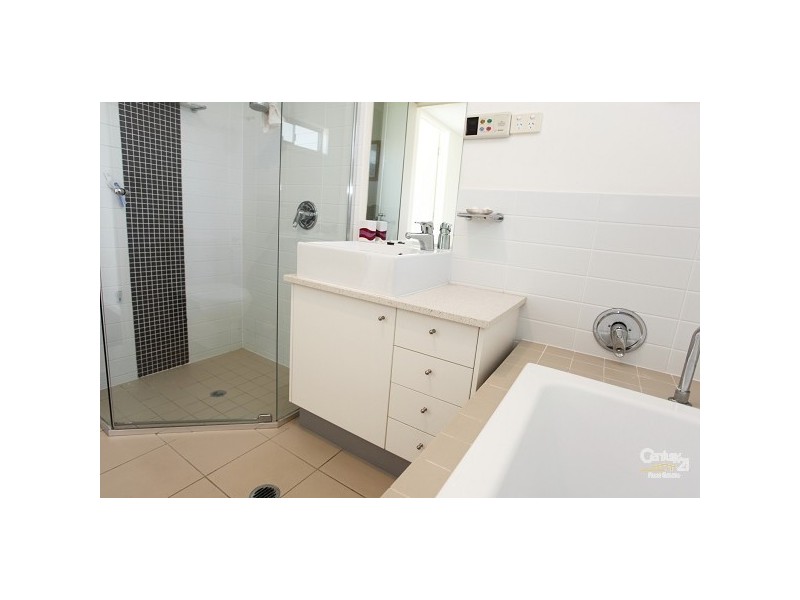 32 Boardrider Crescent, Mount Coolum QLD 4573