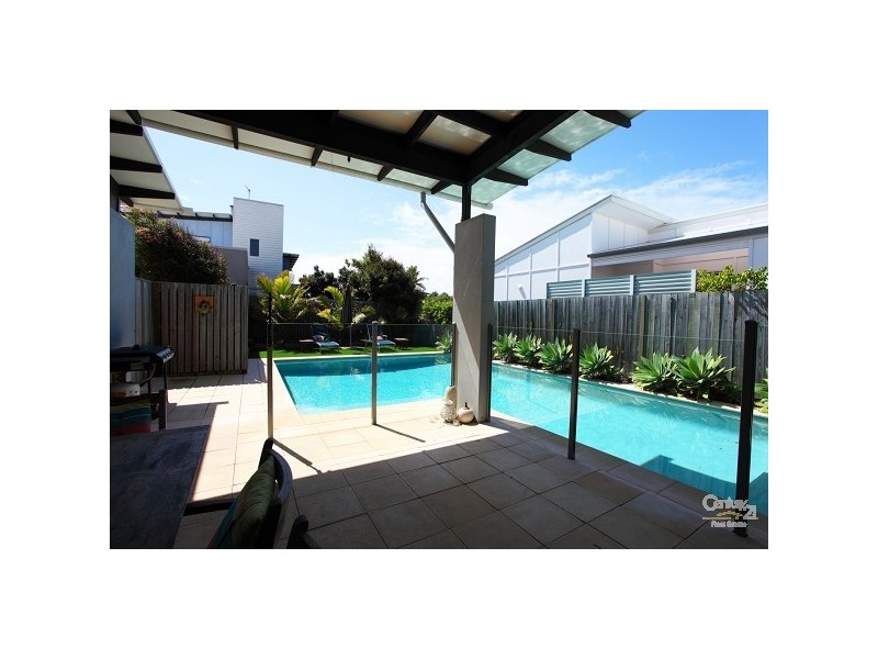 32 Boardrider Crescent, Mount Coolum QLD 4573