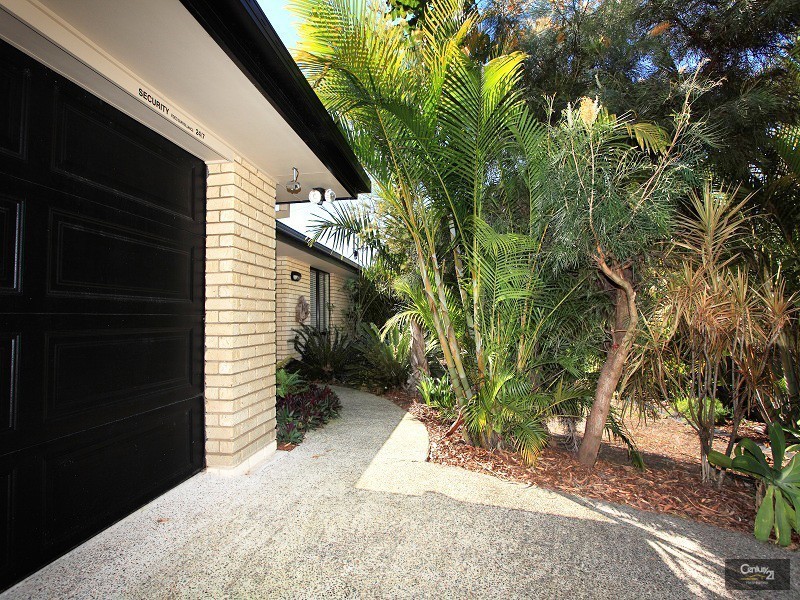 2 First Avenue, Marcoola QLD 4564