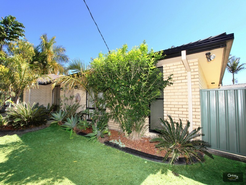 2 First Avenue, Marcoola QLD 4564