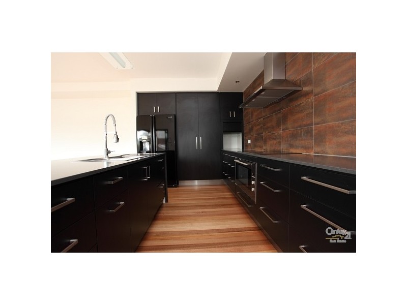 18 Boardrider Crescent, Mount Coolum QLD 4573