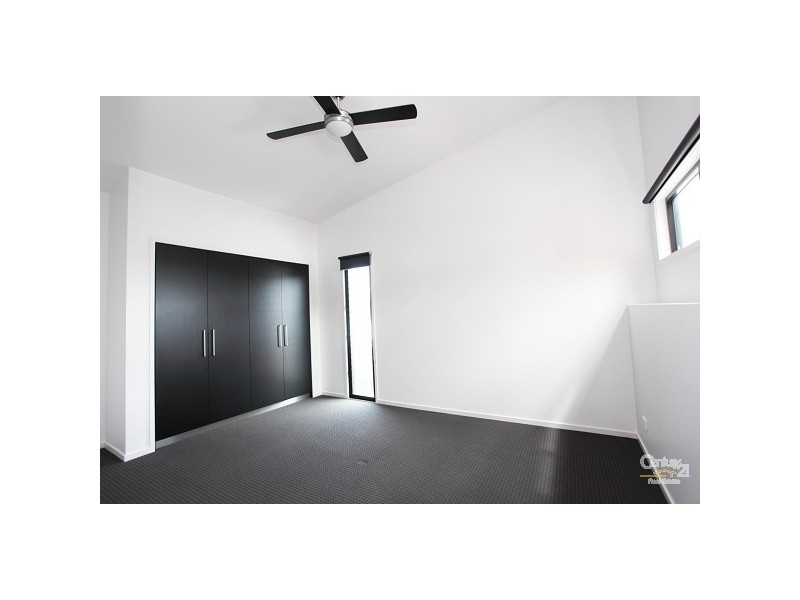 18 Boardrider Crescent, Mount Coolum QLD 4573