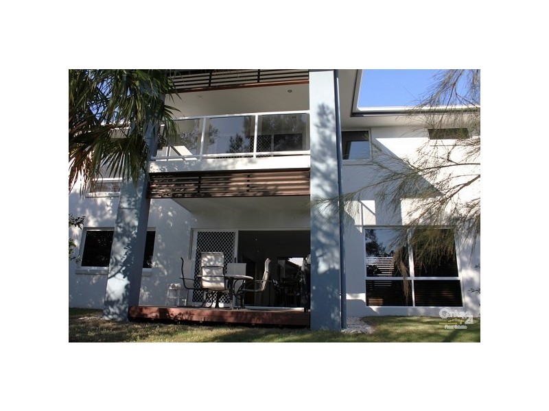 24 Veerings, Twin Waters QLD 4564