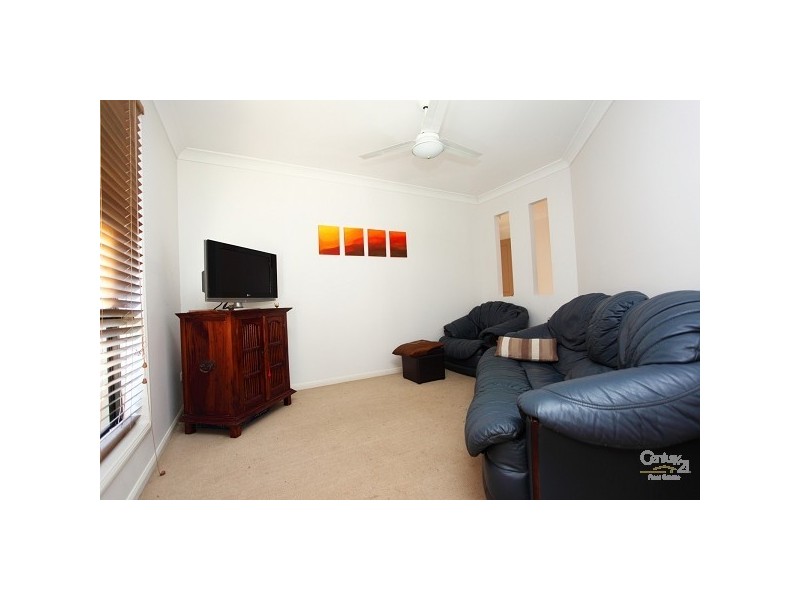 17 Stillwater Drive, Twin Waters QLD 4564