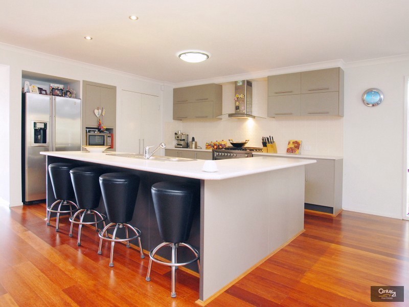 74 Anchorage Circuit, Twin Waters QLD 4564