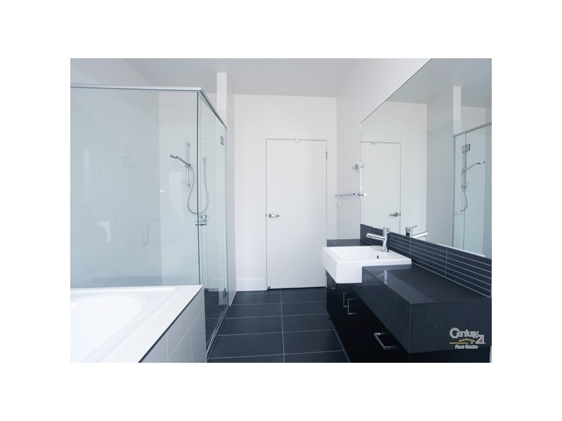 18 Boardrider Crescent, Mount Coolum QLD 4573