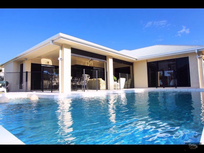 54 Prestwick Drive, Twin Waters QLD 4564