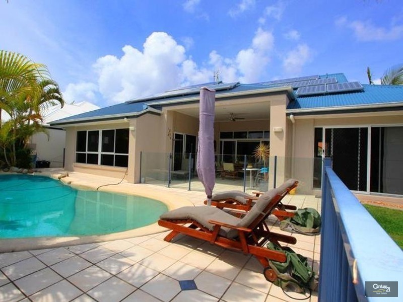 50 Prestwick Drive, Twin Waters QLD 4564