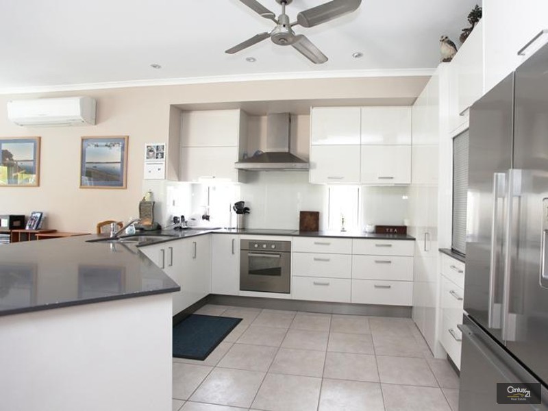 50 Prestwick Drive, Twin Waters QLD 4564