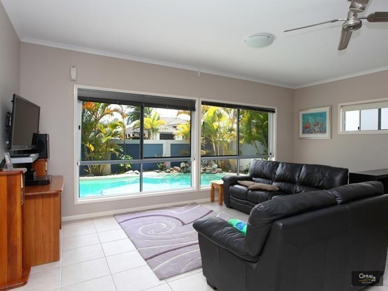 50 Prestwick Drive, Twin Waters QLD 4564