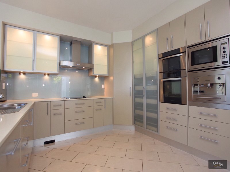 24 Karinya Place, Twin Waters QLD 4564