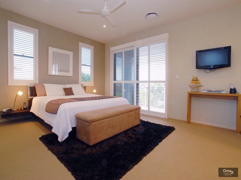 24 Karinya Place, Twin Waters QLD 4564