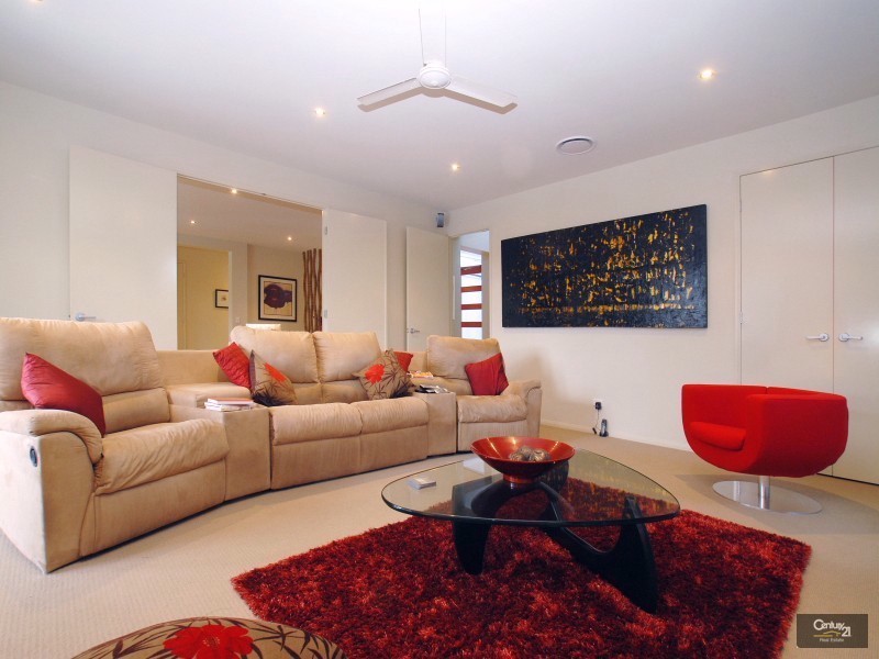 24 Karinya Place, Twin Waters QLD 4564