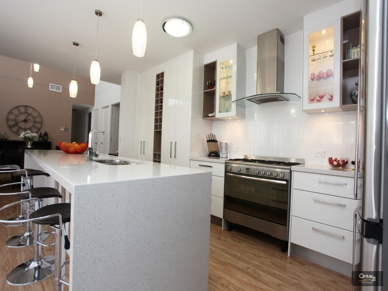 18 Waterline Close, Mount Coolum QLD 4573