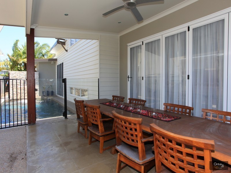 18 Waterline Close, Mount Coolum QLD 4573