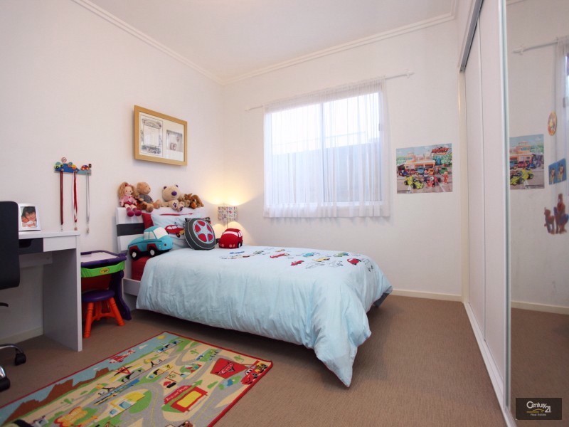 18 Waterline Close, Mount Coolum QLD 4573