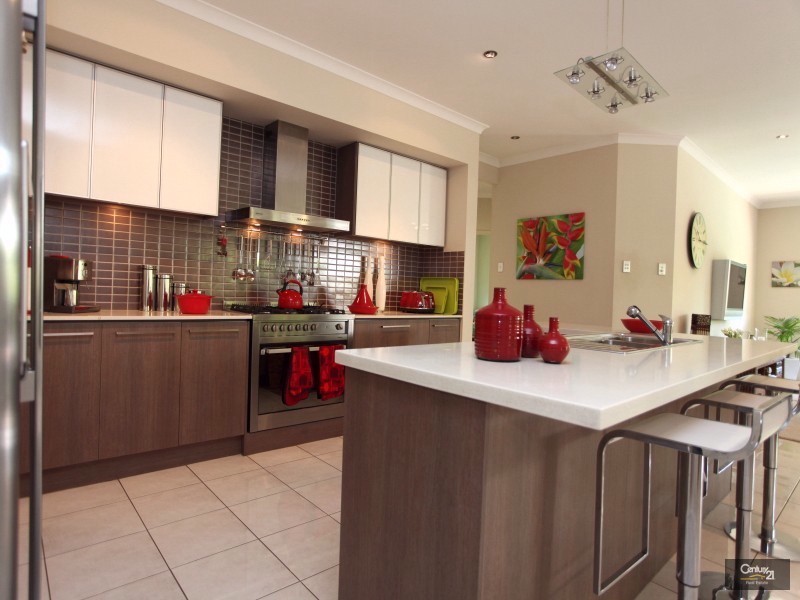 2 Veerings Crescent, Twin Waters QLD 4564