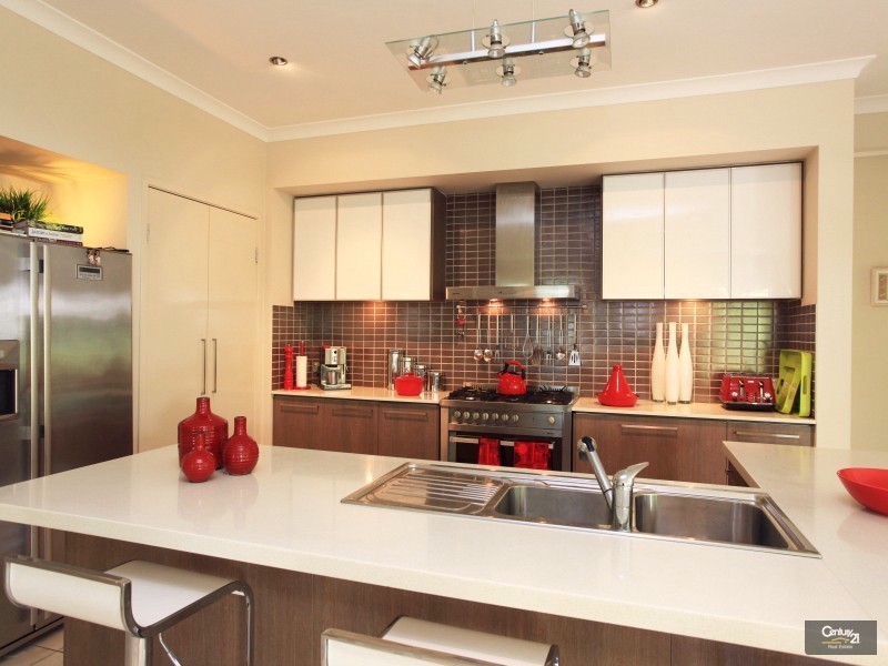 2 Veerings Crescent, Twin Waters QLD 4564