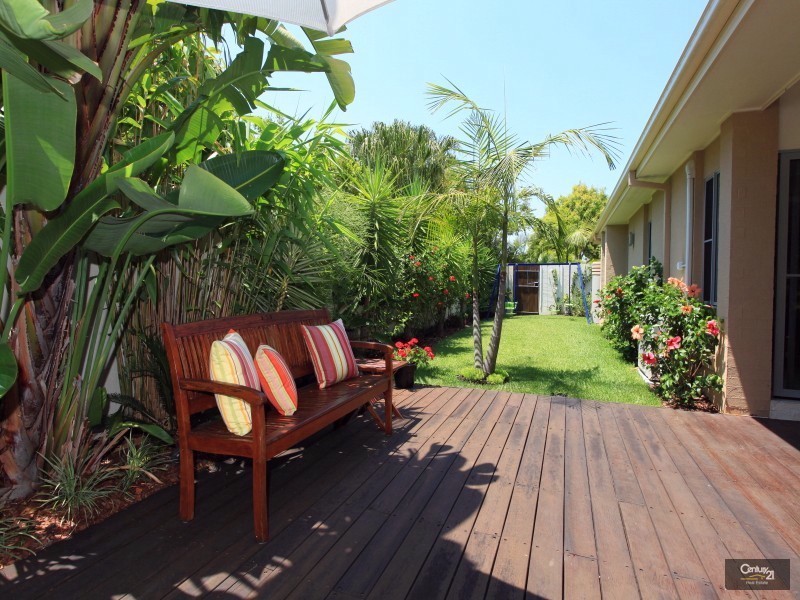 2 Veerings Crescent, Twin Waters QLD 4564