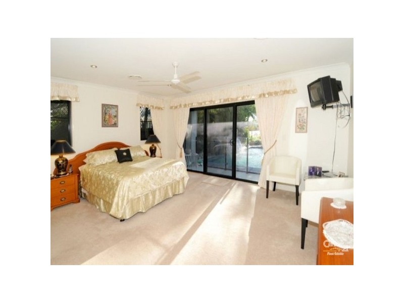 6 Waterfront Court, Twin Waters QLD 4564