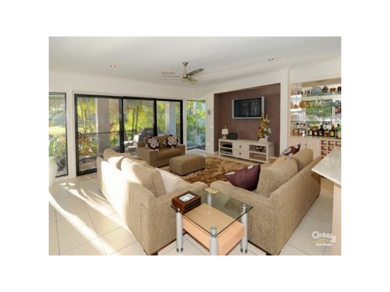 6 Waterfront Court, Twin Waters QLD 4564