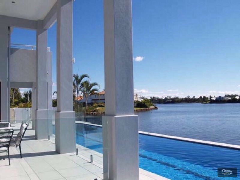 7 River Edge Court, Twin Waters QLD 4564