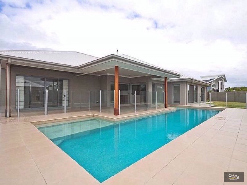 2  Moorings Circuit, Twin Waters QLD 4564