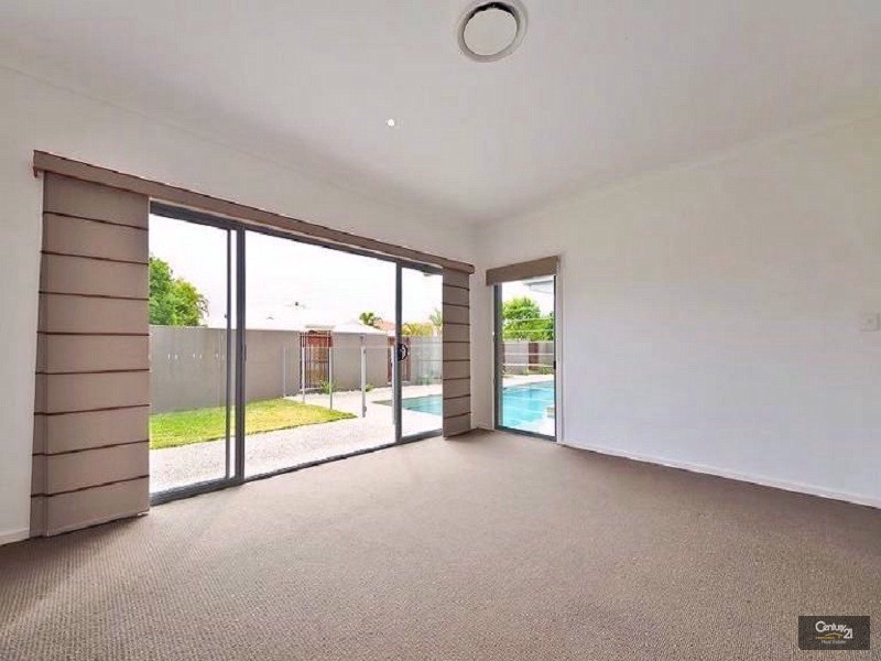2  Moorings Circuit, Twin Waters QLD 4564