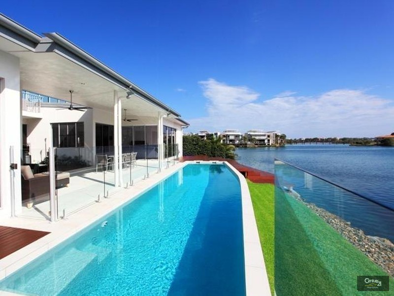 12 Waterfront Court, Twin Waters QLD 4564