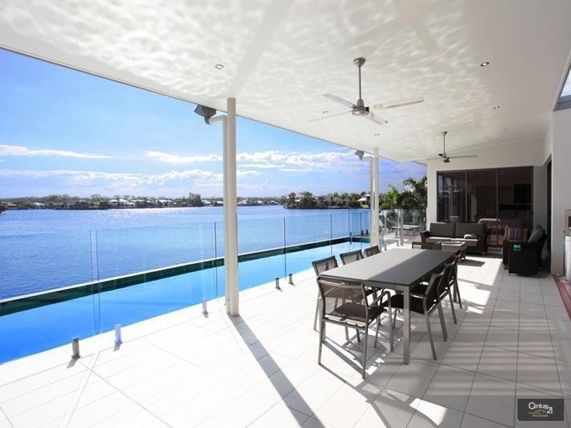 12 Waterfront Court, Twin Waters QLD 4564