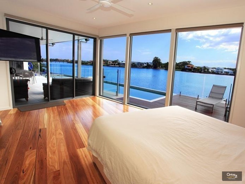 12 Waterfront Court, Twin Waters QLD 4564