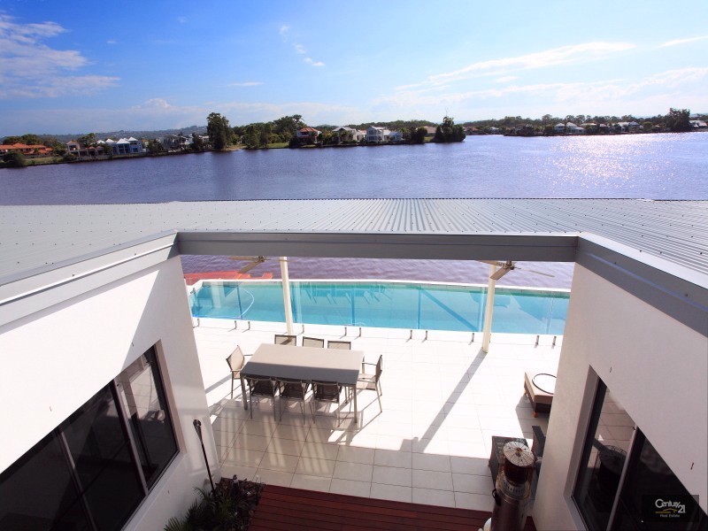 12 Waterfront Court, Twin Waters QLD 4564