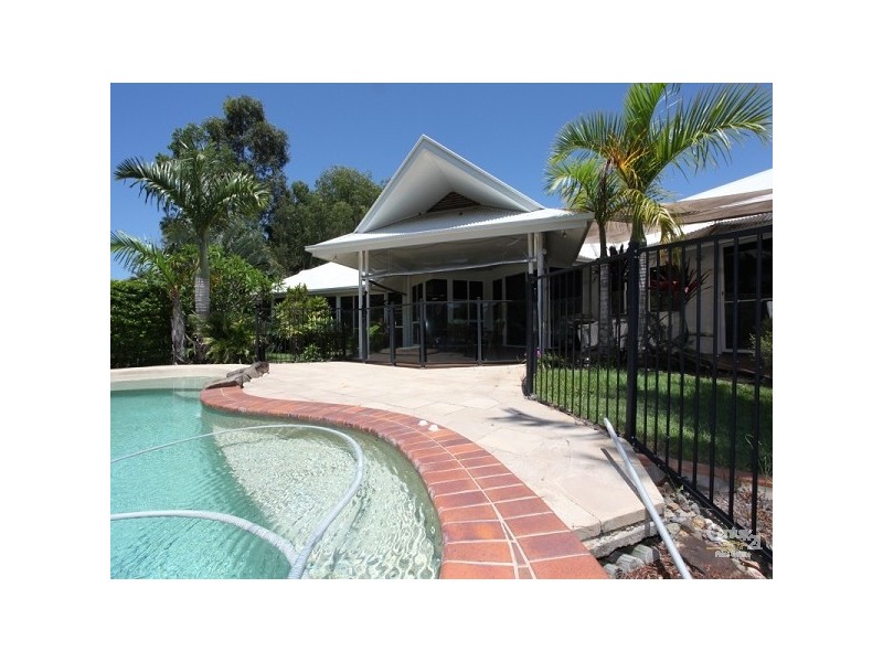 13 Glenwood Place, Twin Waters QLD 4564