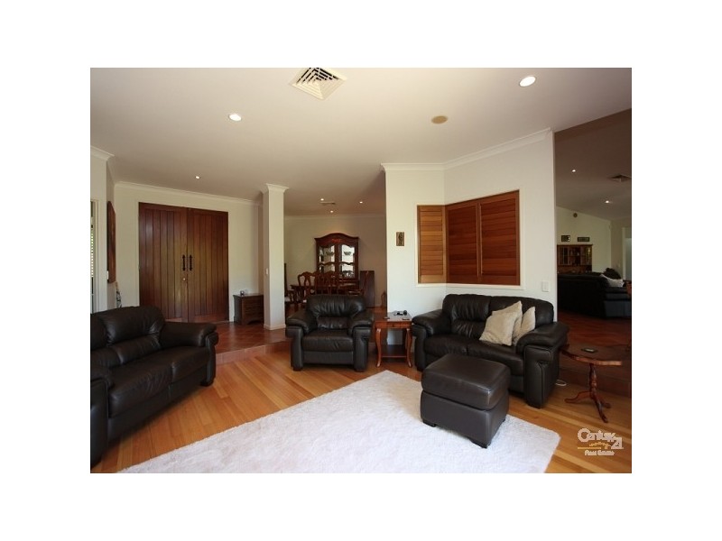 13 Glenwood Place, Twin Waters QLD 4564