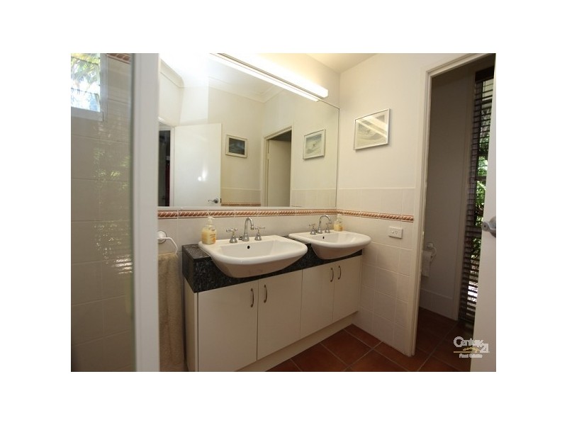 13 Glenwood Place, Twin Waters QLD 4564