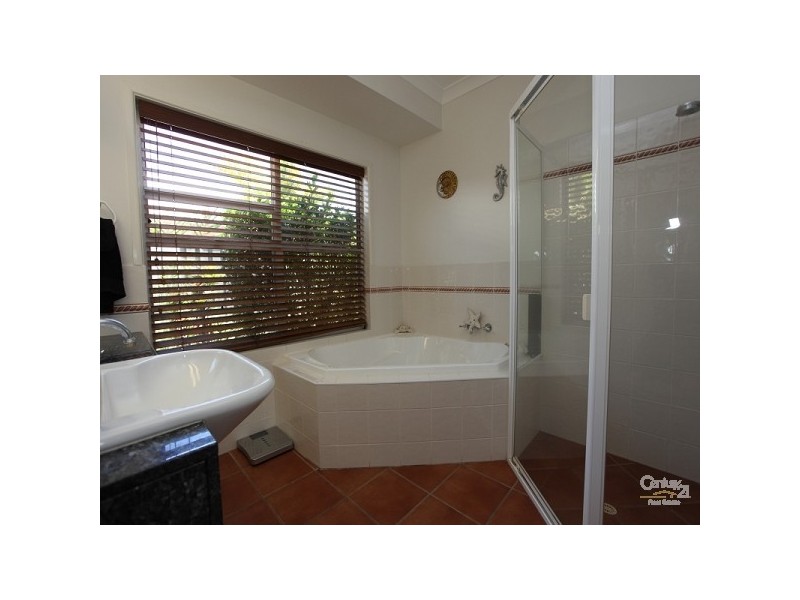 13 Glenwood Place, Twin Waters QLD 4564