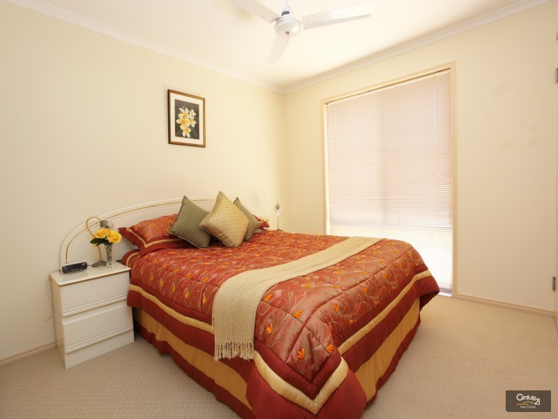 7  Watergum Place, Twin Waters QLD 4564