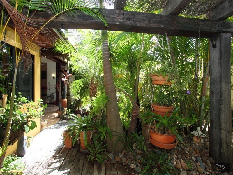 4 Watergum Place, Twin Waters QLD 4564