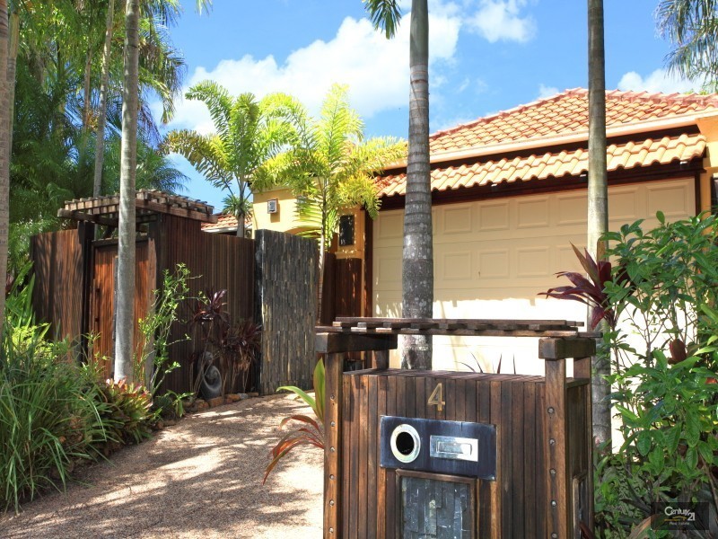 4 Watergum Place, Twin Waters QLD 4564